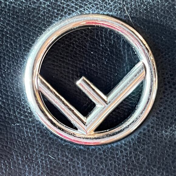 FENDI Kan I F Wallet On Chain - Picture 5 of 11